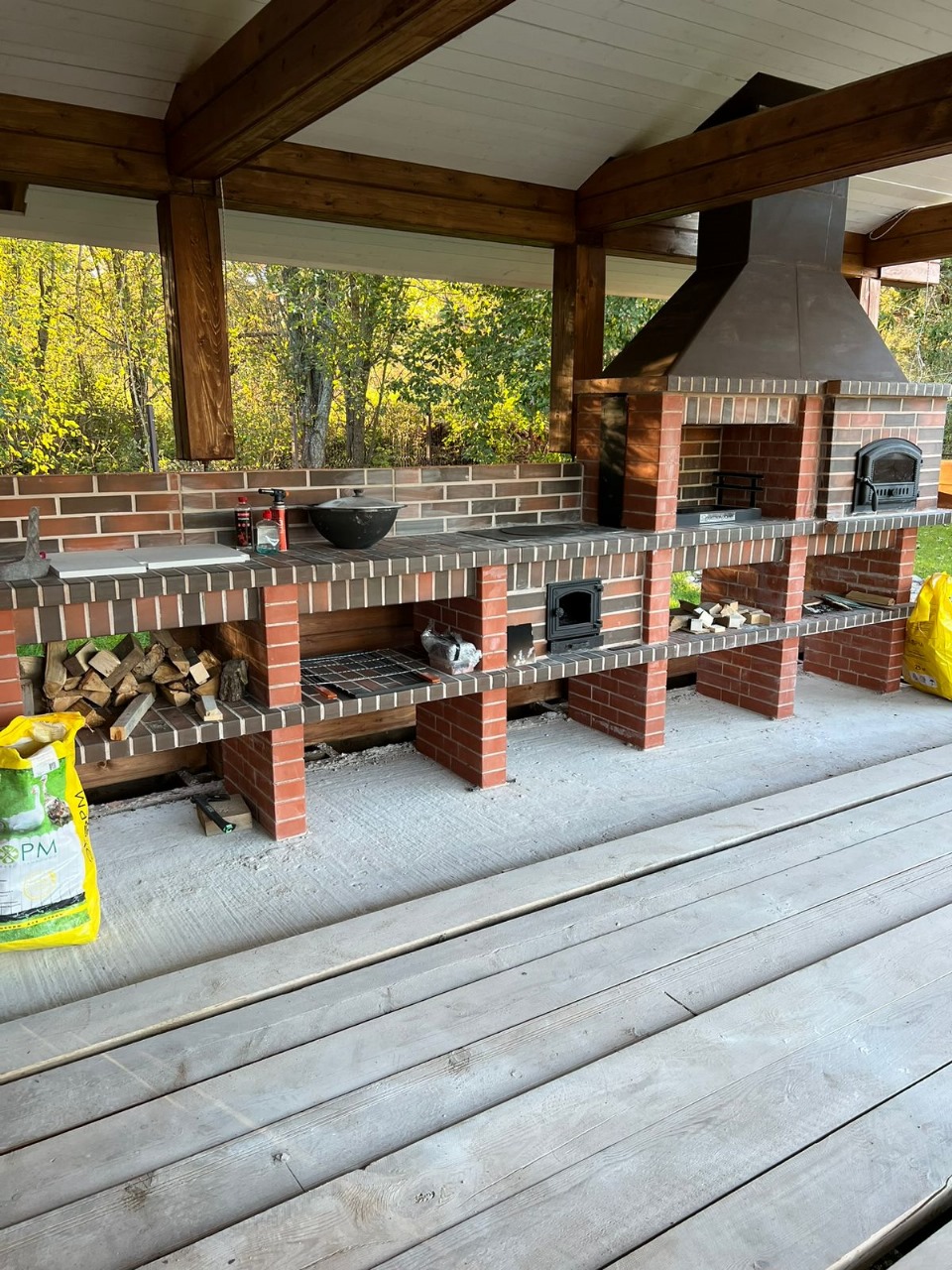 фартук из кирпича 4 ряда